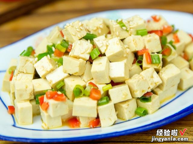 为什么饭店的凉拌菜好吃？原来他们都放“明油”，做对了鲜香美味