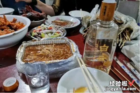 50年前名声超过茅台的2大好酒，如今惨遭遗忘，网友：太可惜