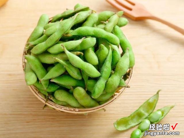 当之无愧的“纤维冠军”，比芹菜杆还高，适合当下酒菜，鲜香美味