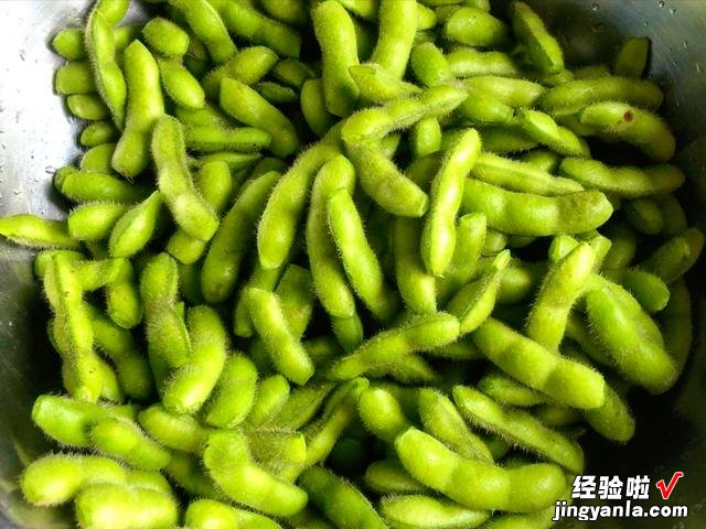 当之无愧的“纤维冠军”，比芹菜杆还高，适合当下酒菜，鲜香美味