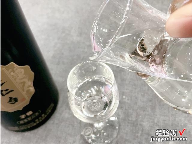 酒质突出，实力不俗的5款白酒，由于不善经营，只能在货架上积灰