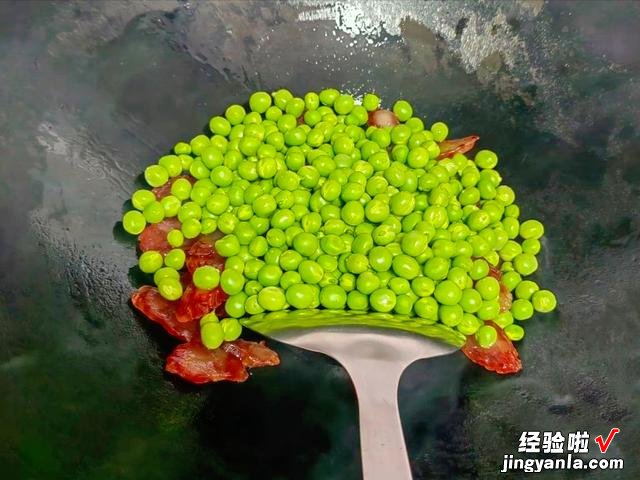 “夏吃豆，胜过肉”，这6种豆各有营养，高钙高钾，天热要懂得吃