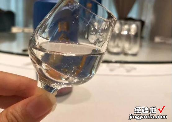 酒桌“识人术”：爱说这3种话的人，没一个是好惹的，早知有好处