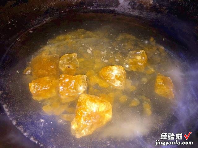 新大蒜上市了，教你4种家常做法，鲜香爽脆开胃，学会做给家人吃