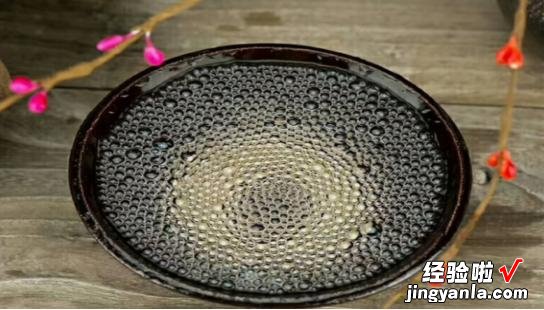 西安某面粉厂老板,多年请客只用假“茅台”,为何从来没人看穿?