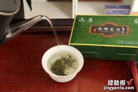 绿茶放了10年还能喝吗?绿茶的最佳饮用期,到底是多长时间?