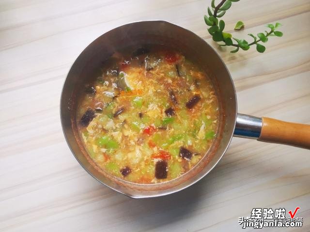 7种食材，1000毫升，4碗，热量仅320大卡，营养减脂餐这样搭配