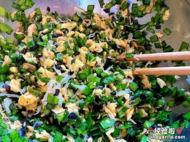 为什么饺子馆的三鲜馅好吃?原来调馅有技巧,做对了鲜嫩营养多汁