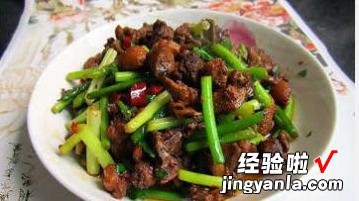 蒜苔炒鸭肉