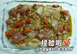 剁椒纳豆蒸鸡腿