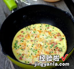 虾仁火腿鸡蛋饼