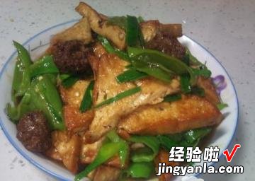 豆腐烧丸子