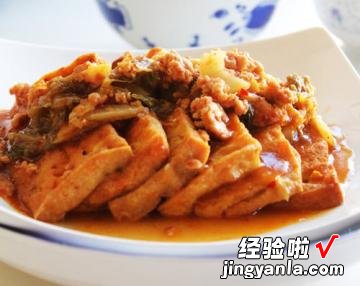 辣白菜肉末炖豆腐