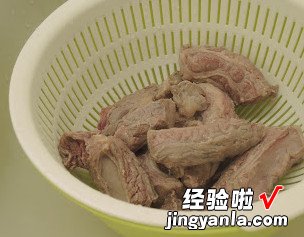 红酒焖牛肋肉