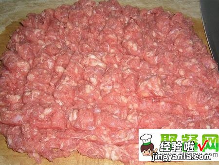 牛肉饺子馅（牛肉配白萝卜)