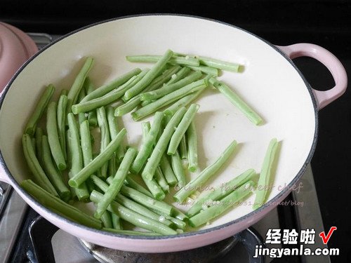 彩椒炒豆荚