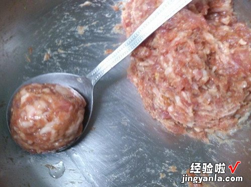 咖哩肉丸