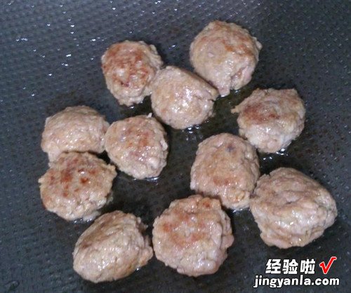 咖哩肉丸