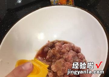 手工高丽菜猪肉水饺