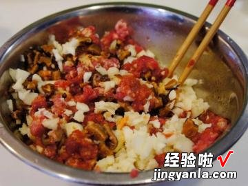 油豆腐镶肉煮冬粉