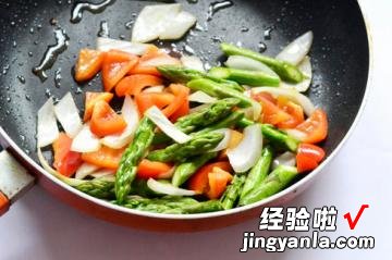 芦笋虾仁咖喱炒饭