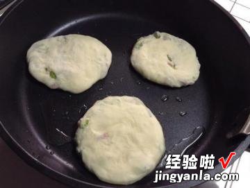 火腿葱抓饼