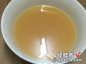 金黄茶碗蒸