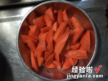 胡萝卜炒腐竹