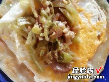 酸菜红葱蛋葱油饼