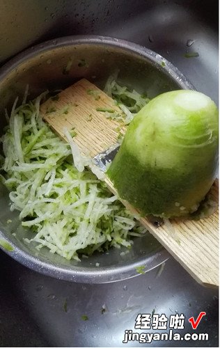 萝卜丝炖虾