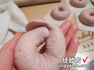 覆盆子优格贝果