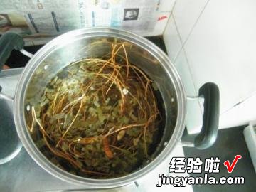 鸡骨草煲猪骨