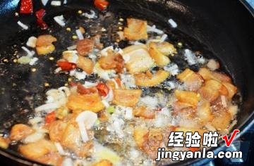 花肉尖椒炒腐竹