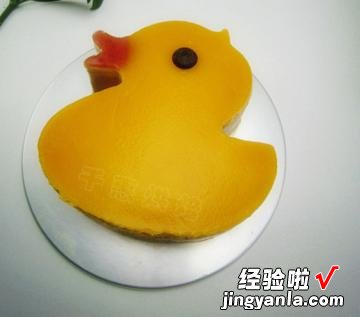 小黄鸭芒果慕斯蛋糕
