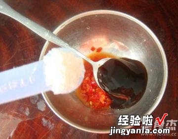 浇汁油豆腐塞肉