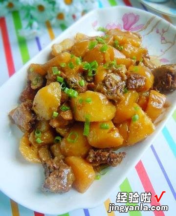 土豆炖鸡块的家常做法