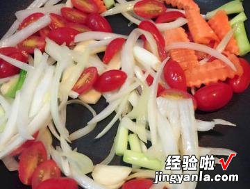 茄汁虾仁豆腐盖饭