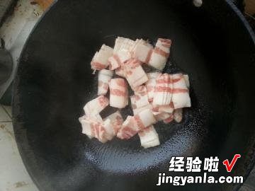 小水芹胡萝卜炒五花肉