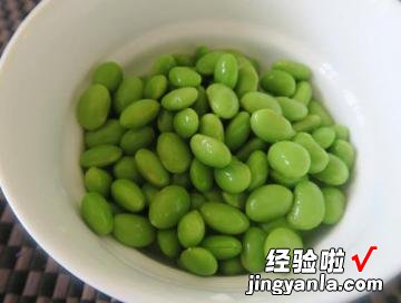 奶油鸿禧菇毛豆微波炉版