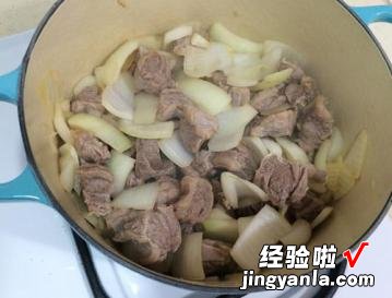 番茄炖牛肉