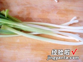 干锅手撕包菜的家常做法