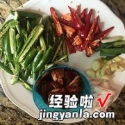 荷包蛋辣椒炒肉