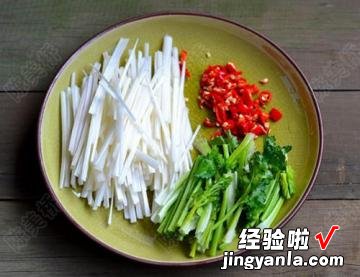 葱拌豆腐丝