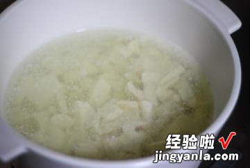 瘦肉青菜豆腐汤