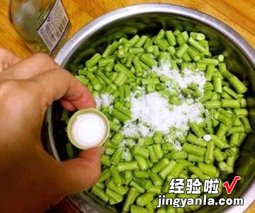 简单酸豆角的腌制方法