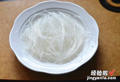 家常蒜蓉粉丝蒸虾