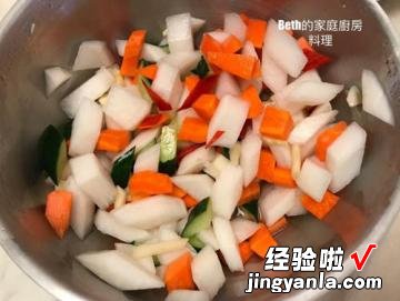 解油腻的酸甜萝卜泡菜