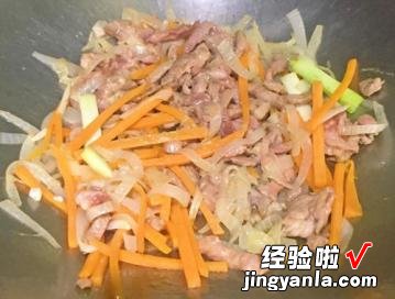 10分钟快手主食 高丽菜肉丝炒面