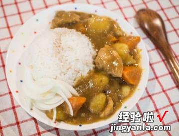 日式地瓜鸡肉咖喱饭