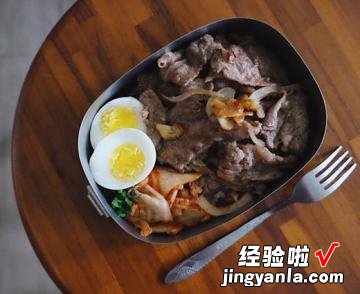 上班族便当：泡菜烤牛肉饭